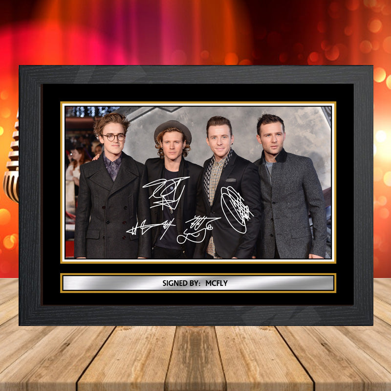 Mcfly 3 – Printed Signature Music-Landscape Star Print – Mcfly 3
