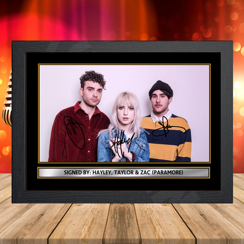 Paramore – Printed Signature Music-Landscape Star Print – Paramore