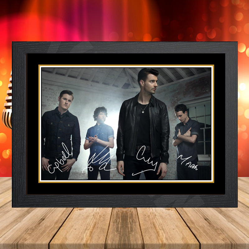 The Courteeners – Printed Signature Music-Landscape Star Print – The Courteeners