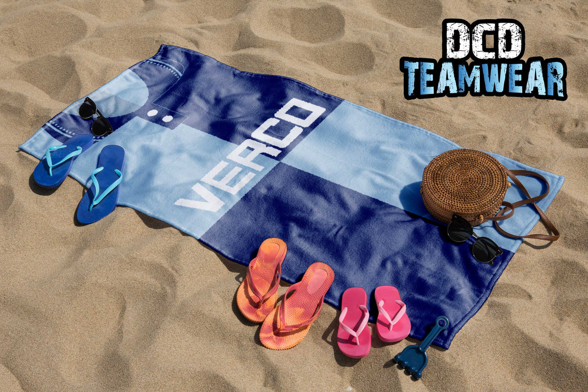 Wycombe Wanderers Retro Football Lightweight Beach Gym Towel – Wycombe Wanderers Retro Football Lightweight Beach Gym Towel