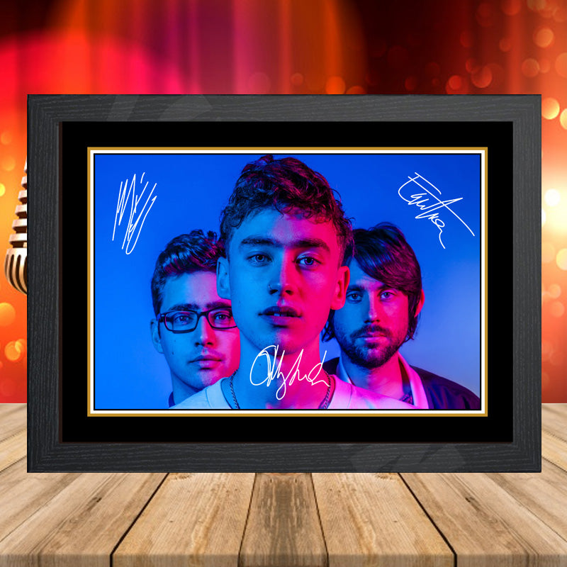 Years And Years – Printed Signature Music-Landscape Star Print – Years And Years