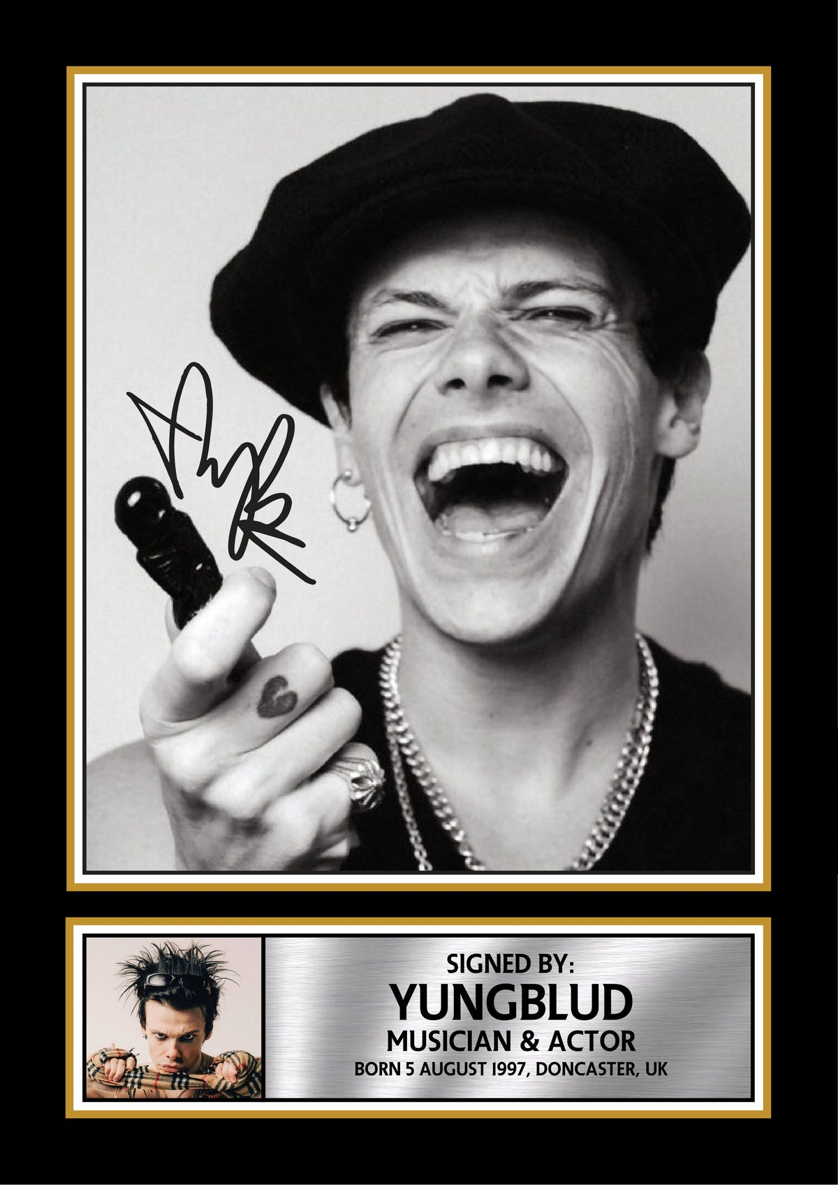YUNGBLUD Printed Signature Poster Print – Black & White Music Wall Art – Style Collectors Poster – YUNGBLUD Printed Signature Poster Print