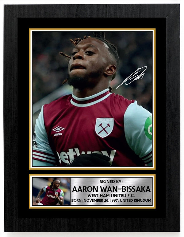 Aaron Wan-Bissaka Printed Signature Poster Print – Manchester United Football Star – Framed or Unframed – Gifts for Man United Fans