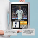 Bukayo Saka England Signed Poster Print – England National Football Team Wall Art – Bukayo Saka Signature Style Football Poster – Soccer Fan Gift Decor