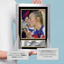 Chloe Kelly Printed Signed Poster Print – England Women’s Football Trophy Celebration Wall Art – Autograph Style Soccer Memorabilia Collectible