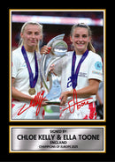 Chloe Kelly & Ella Toone Printed Signed Poster Print – England Women’s Football Champions Wall Art – Autograph Style Soccer Memorabilia Collectible