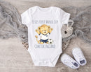 Personalized First World Cup England Baby Grow – Custom Name Lion Football Baby Bodysuit – Come On England Baby Romper – England Football Supporter Outfit – World Cup Baby Gift for Boys & Girls