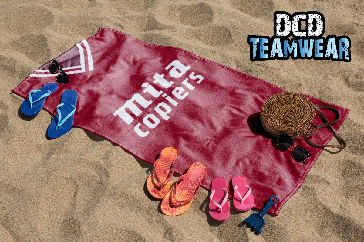 Hearts 1987 Retro Football Lightweight Beach  Gym Towel – Hearts 1987 Retro Football Lightweight Beach Gym Towel