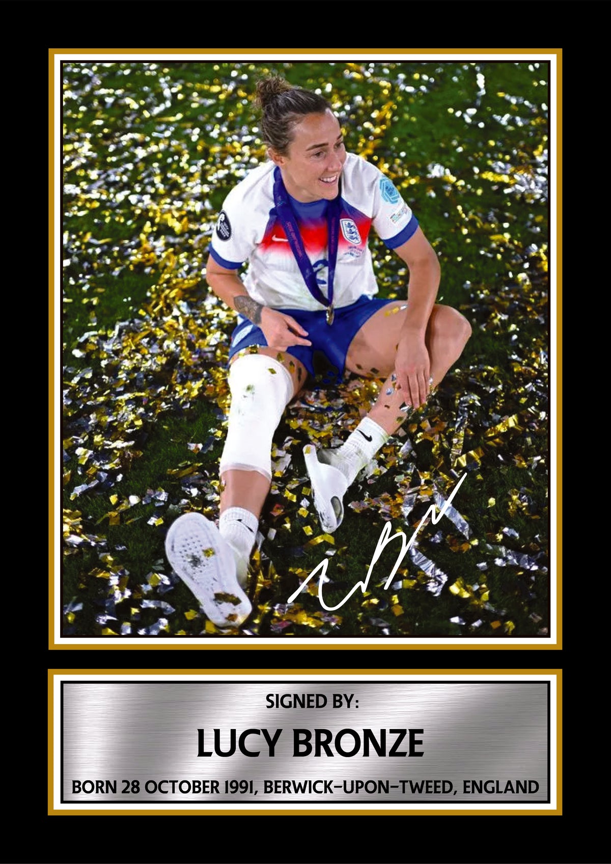 Lucy Bronze Printed Signature Poster Print – England Lionesses Euro Champion Wall Art – Style Women’s Football Wall Art – Lucy Bronze Printed Signature Poster Print