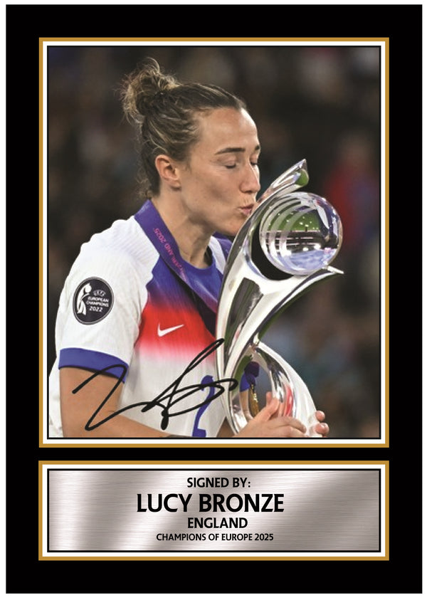 Lucy Bronze Printed Signature Poster Print – England Lionesses Euro Champions 2025 Trophy Celebration Wall Art – Women’s Football Wall Art