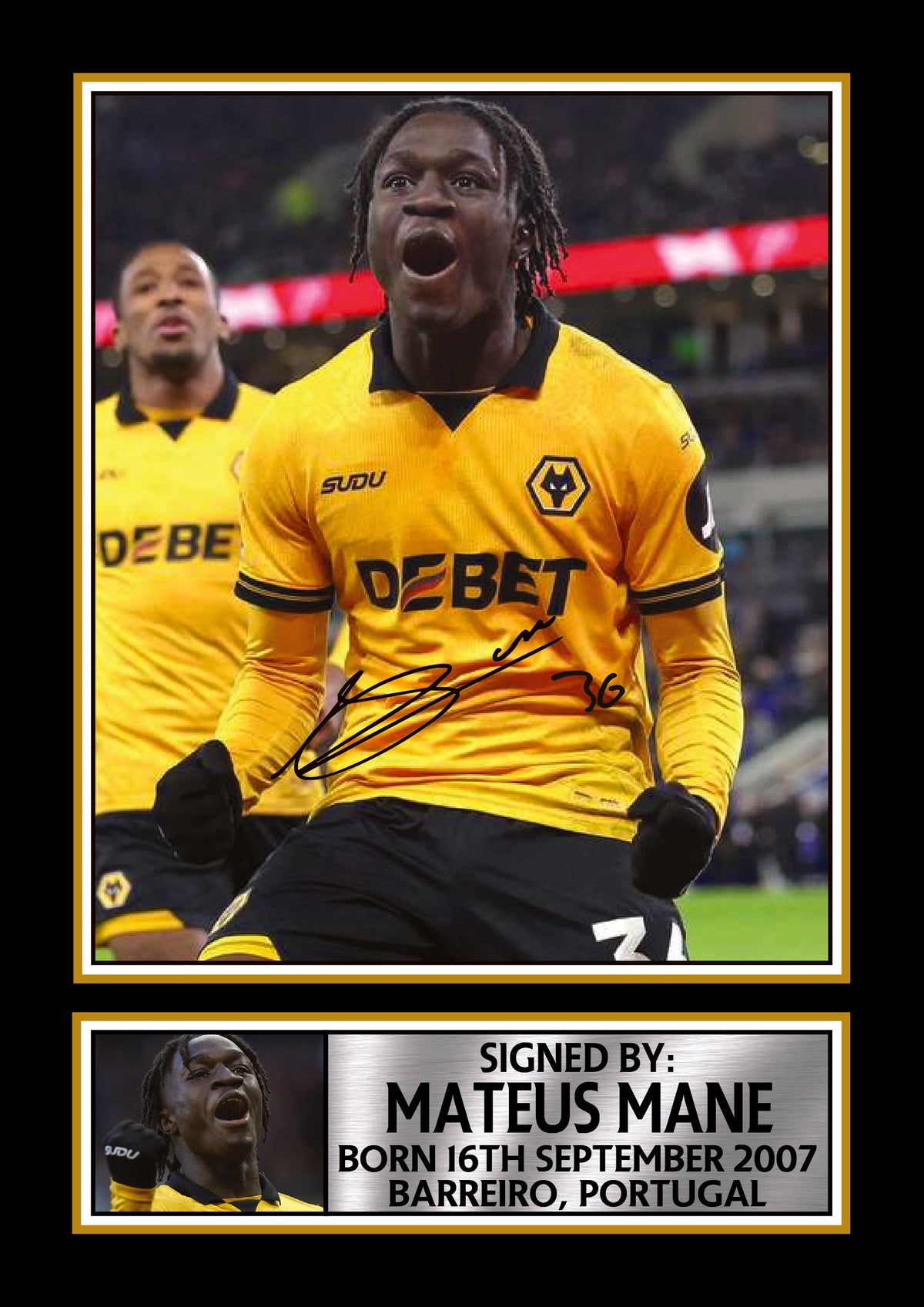 Mateus Mane Printed Signature Football Wall Art – Framed Display with Wolverhampton Photo & Plaque – Collector’s Gift for Fans – Mateus Mane Printed Signature Football Wall Art