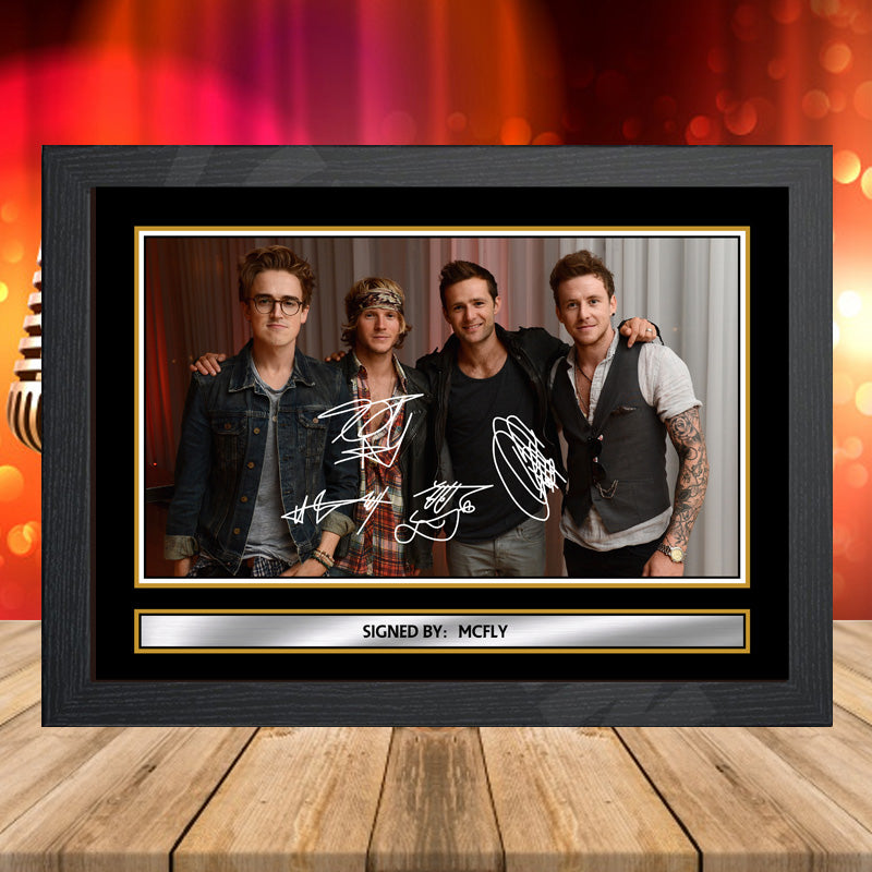 Mcfly 4 – Printed Signature Music-Landscape Star Print – Mcfly 4