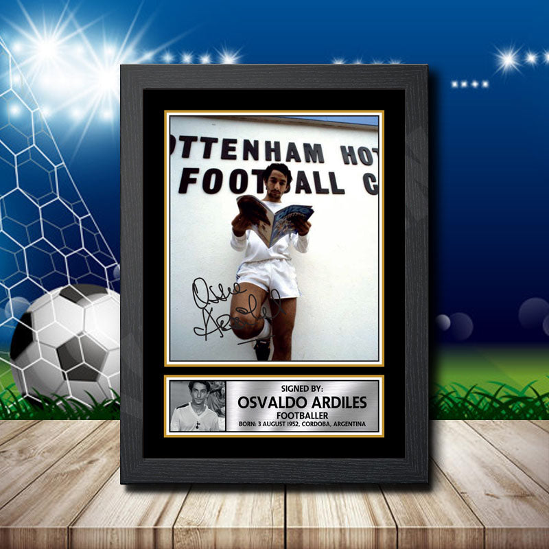 Ossie Ardilles 2 Printed Signature Footballers Star Poster Print Framed Wall Art Gift – Ossie Ardilles 2 Printed Signature Footballers Star Poster Print