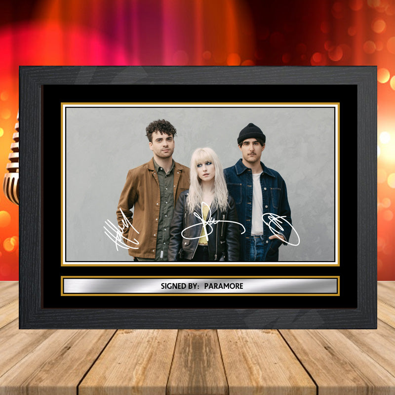 Paramore 1 – Printed Signature Music-Landscape Star Print – Paramore 1