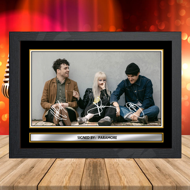 Paramore 2 – Printed Signature Music-Landscape Star Print – Paramore 2