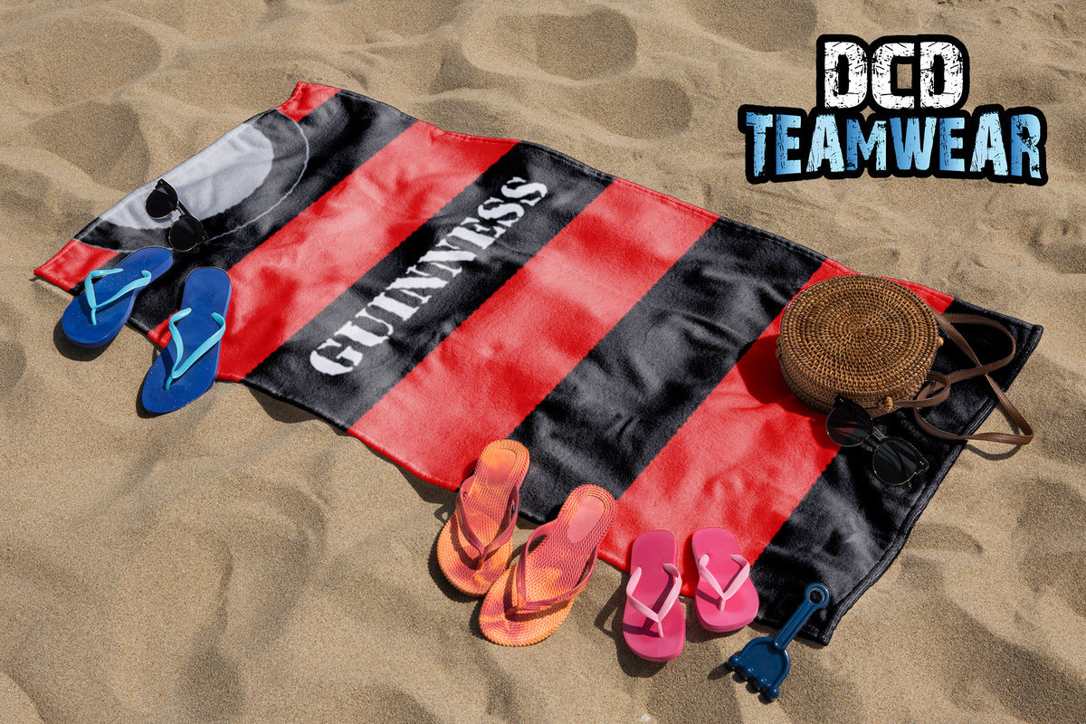 QPR 1983 Away Retro Football Lightweight Beach  Gym Towel – QPR 1983 Away Retro Football Lightweight Beach Gym Towel