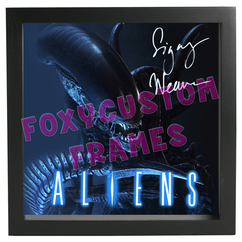 Aliens Signed Lego Display Case - Minifigure Display Background and Frames