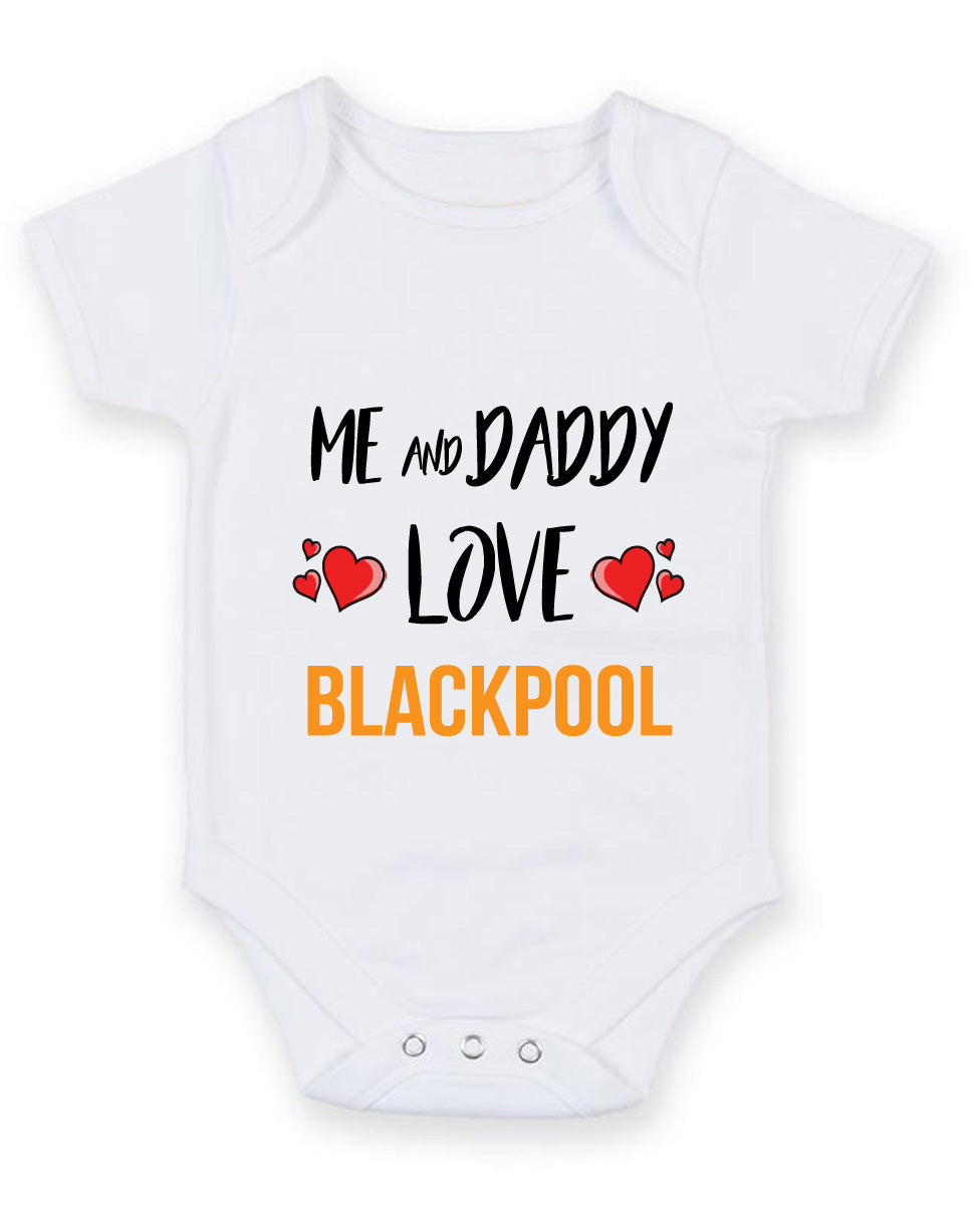 Me and Daddy Love BLACKPOOL Personalised FOOTBALL TEAM Baby Grow – Me and Daddy Love Blackpool Personalised Football Team Baby Grow