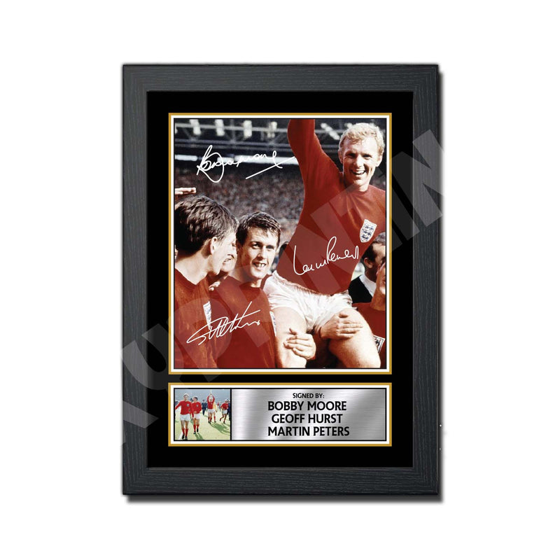 BOBBY MOORE GEOFF HURST MARTIN PETERS (1) Limited Edition Football Player Signed Print - Football