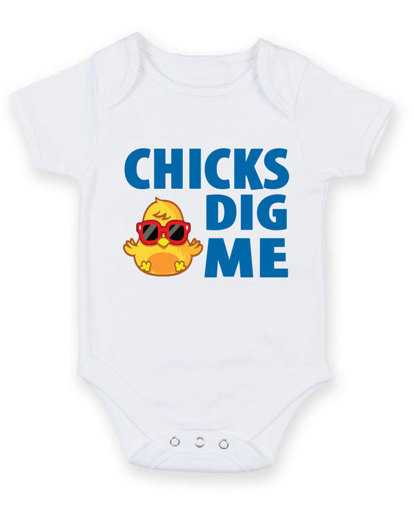 Chicks Dig Me Personalised Baby Boy Girl Unisex Short Sleeve Bodysuit