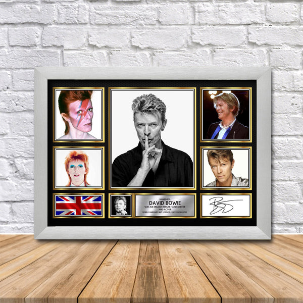 David Bowie Printed Signature Print – Reproduction Print
