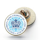 KING CHARLES CORONATION 2023 OFFICIAL ENGLISH BLUE METAL NAME LOGO PIN BADGE 25MM (1")