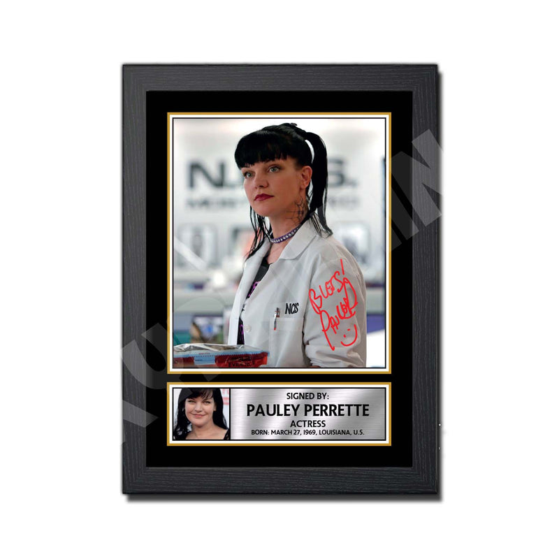 PAULEY PERRETTE 2 Limited Edition Walking Dead Signed Print