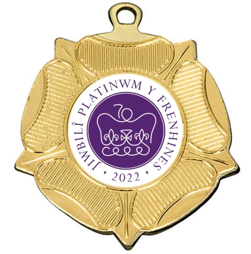 WELSH GOLD TUDOR ROSE QUEEN'S PLATINUM JUBILEE MEDAL 50MM (2")